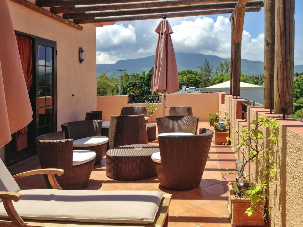Apartment With one Bedroom in La Mivoie, La Preneuse, Black River, With Wonderful sea View, Shared Pool, Furnished Balcony - 500 m From the Beach