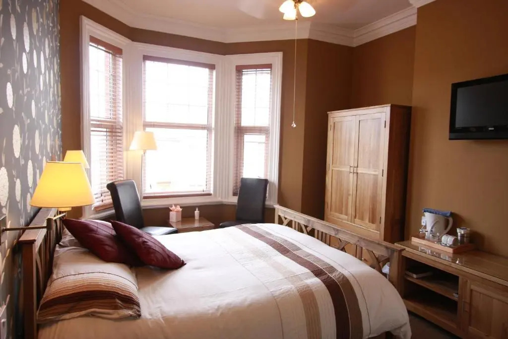 Brentwood Guest House