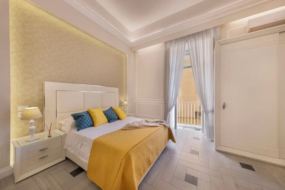 YourHome - Royal Blue Suite