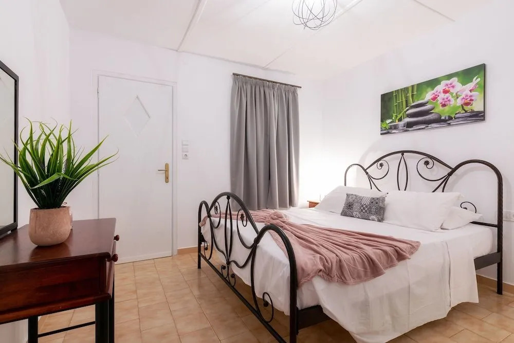 Zante Riva Studios