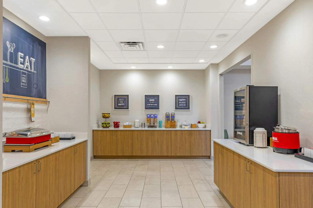 Hampton Inn & Suites by Hilton Plymouth