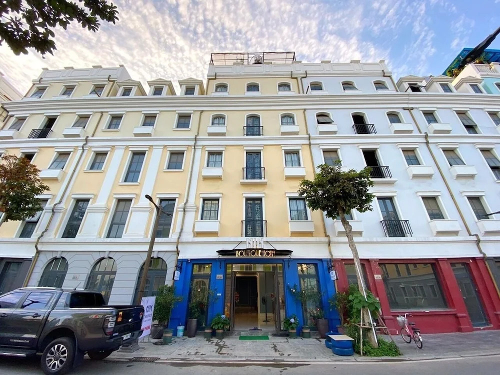 Buu Dien Halong Hotel