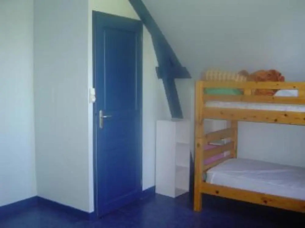 Maison avec jardin et plage de sable fin accessible à pied à 300m