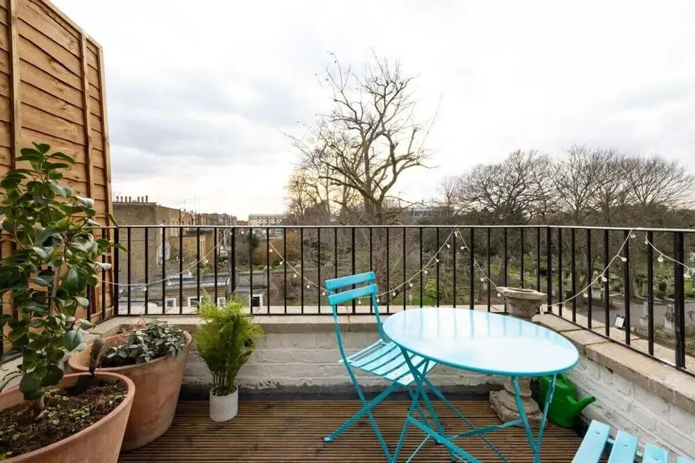 The Chelsea Corner - Stylish 2BDR with Rooftop Terrace