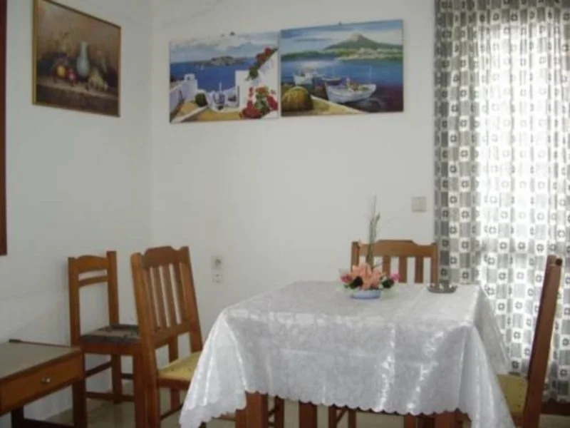 Amaryllis Apartments