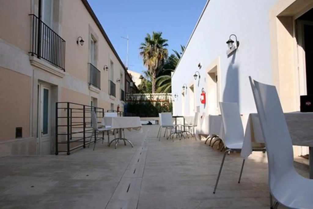 Boutique Hotel Molo Santa Lucia