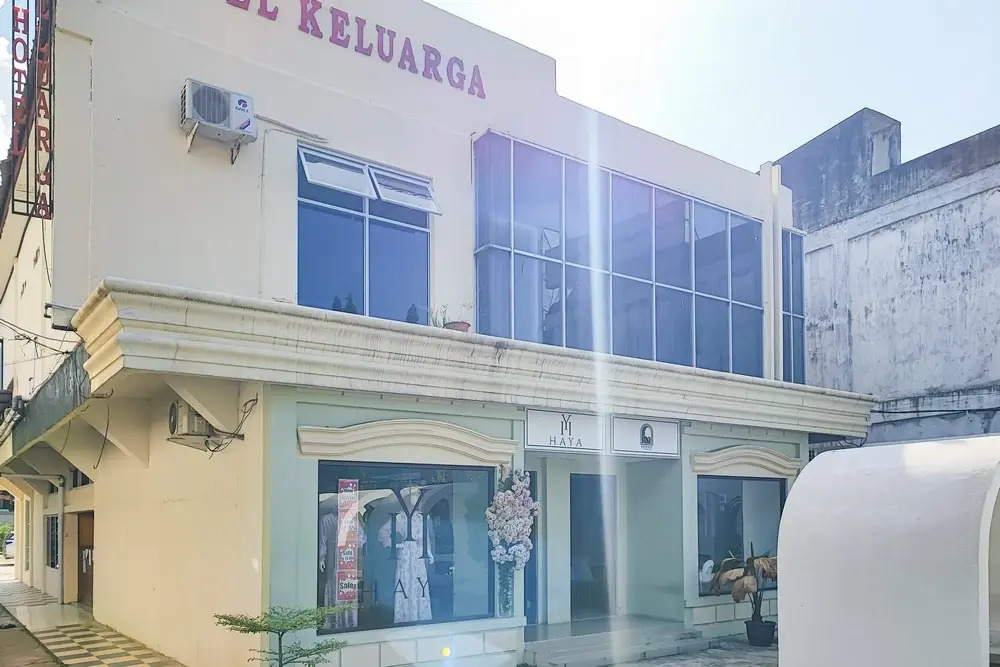 RedDoorz @ Hotel Keluarga Bangko