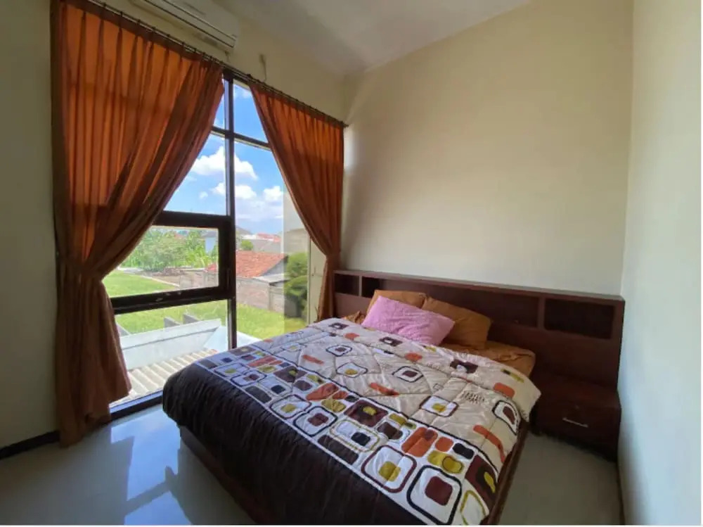 Manyar Sewu Homestay