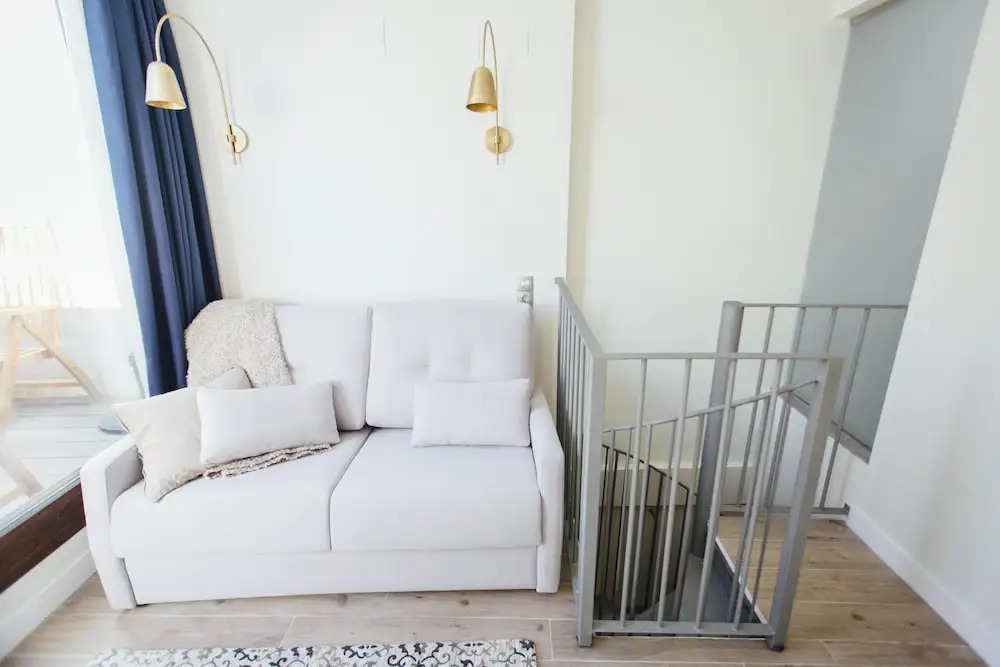 One&Lux Byron Suites