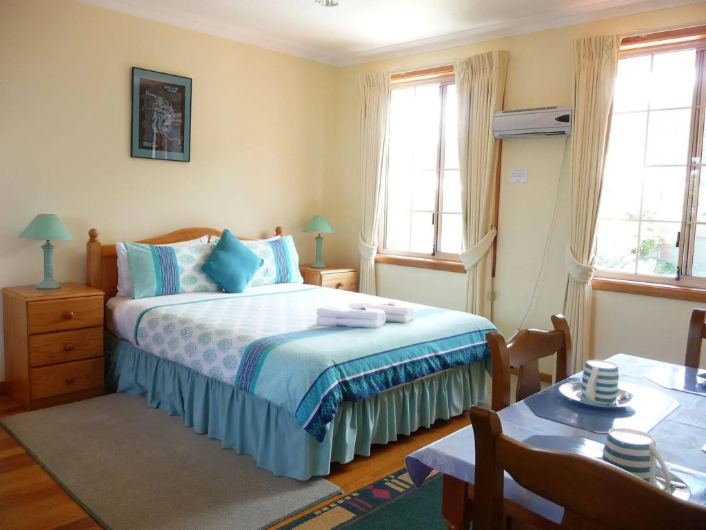 Angelas Beach Stays