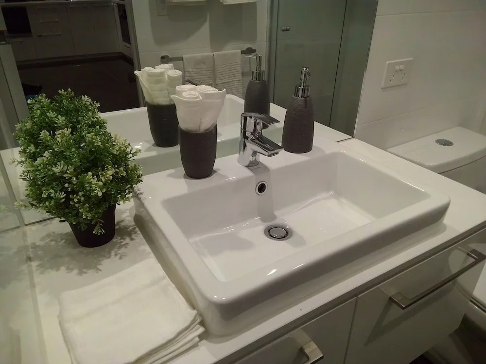 Bright and Cosy Apartment with Terrific View, Cbd