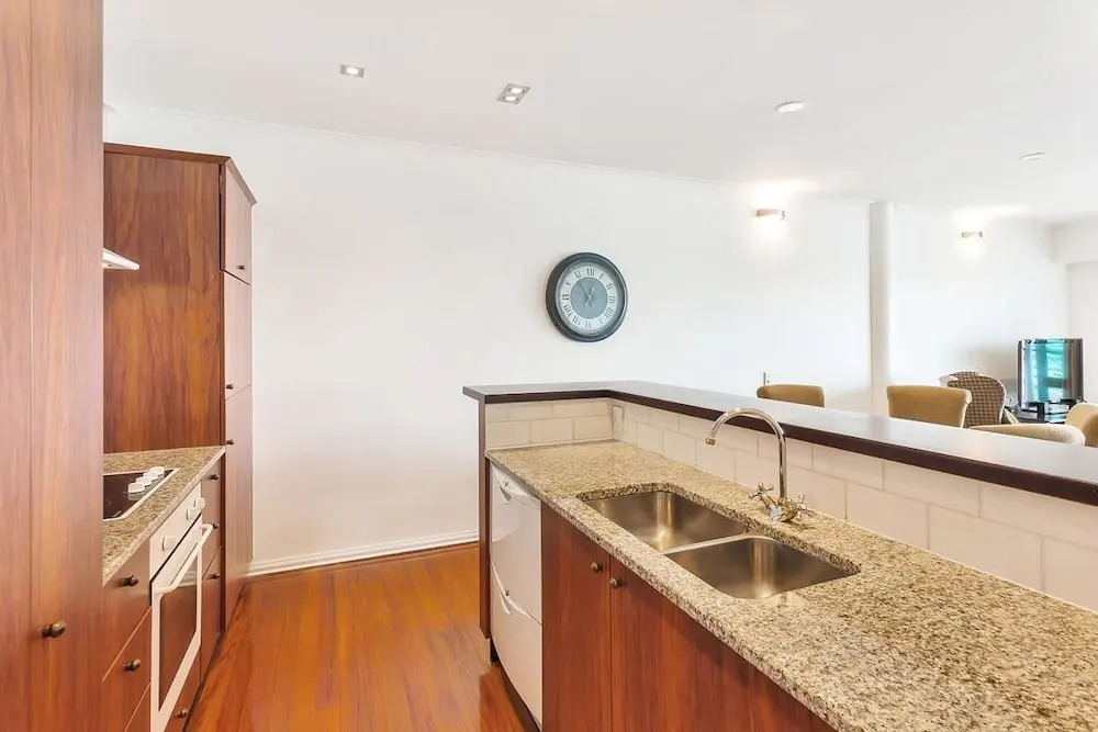 QV Absolute Waterfront Apartment - 379