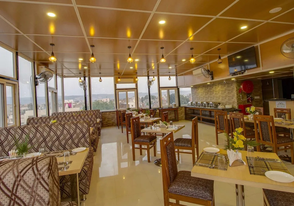 Jasoda Heritage Hotel Near Hawa Mahal