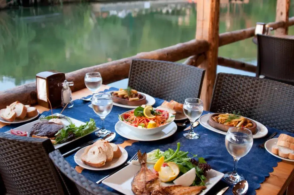 Gizemli Nehir Bungalov Otel