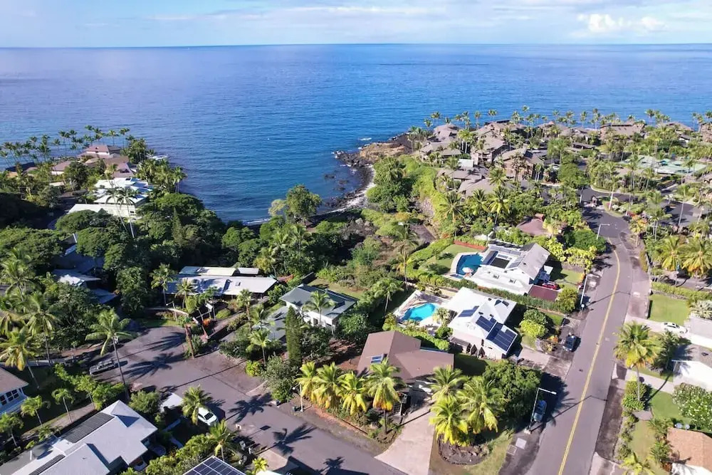Heeia Bay Paradise Spacious 3 BDR Steps to Beach