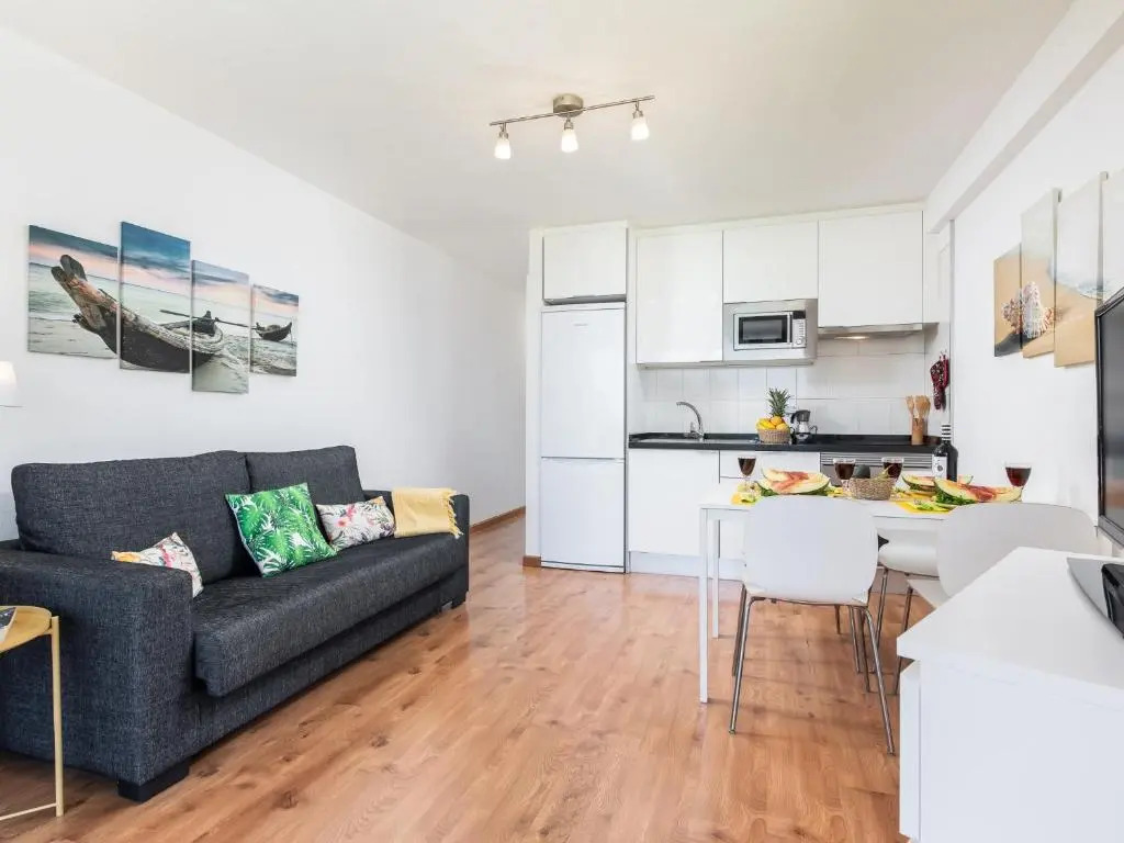 32 BRIGHT COPACABANA ocean view free WiFi