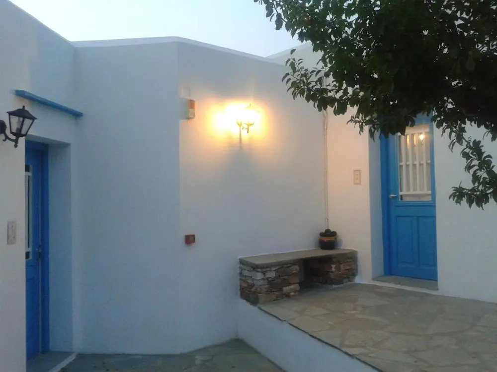 Smaragda Rooms & Studios