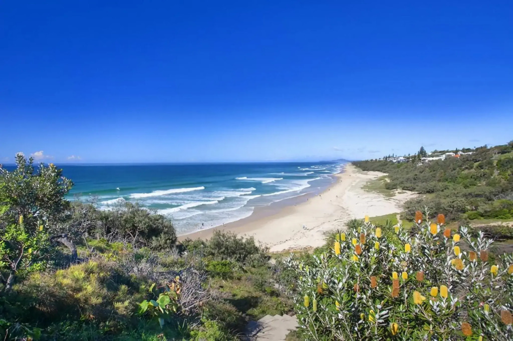 4 Hilltop Villas Enjoy Ocean Views From The Heart Of The Village