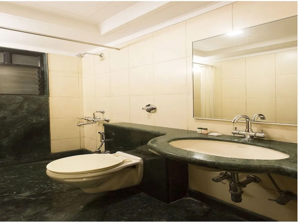 OYO 428 Hotel Sudarshan