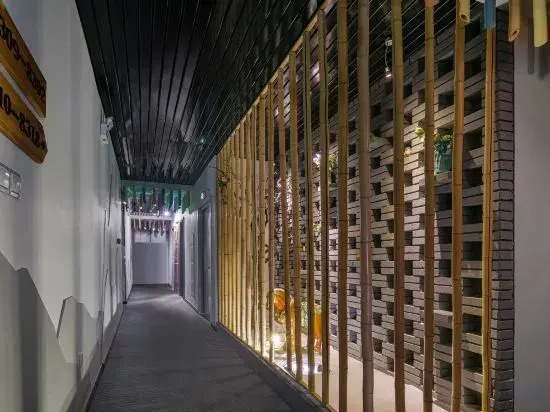 Yuanju Nashan Hotel (Zhengzhou Zhongyuan Wanda Tanshili Branch)