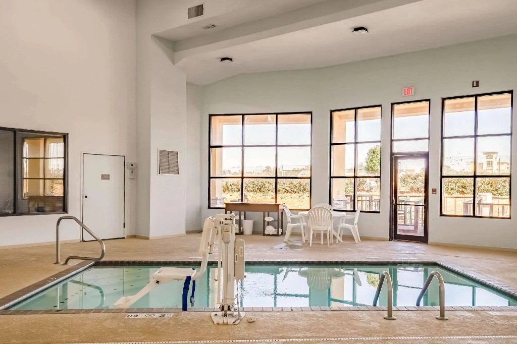 Comfort Suites Hattiesburg near University