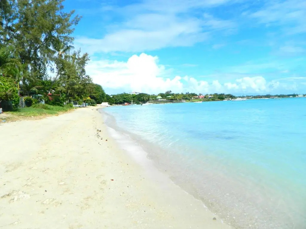 ARIEL BEACH VILLA*