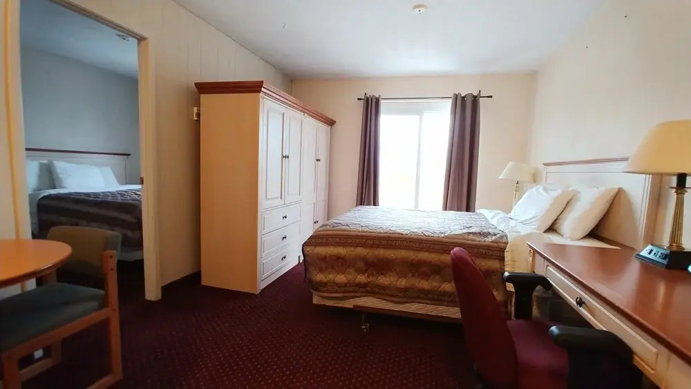 Sand Castle Suites Motel