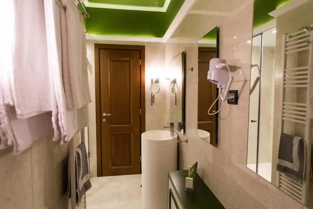 Abi Luxury Villas