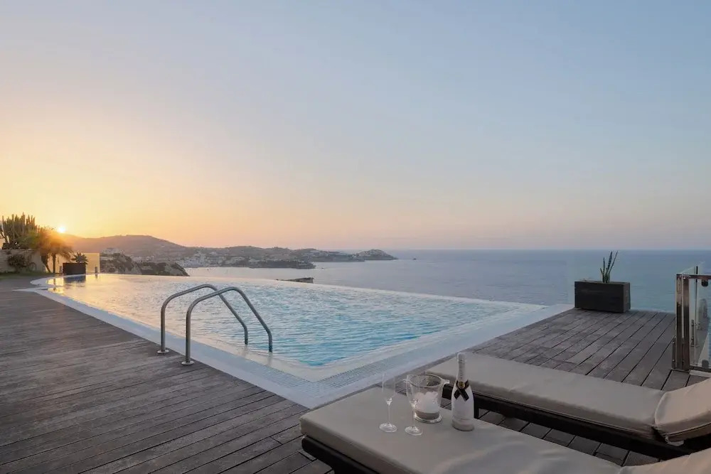 Caldera Blue Villa!!