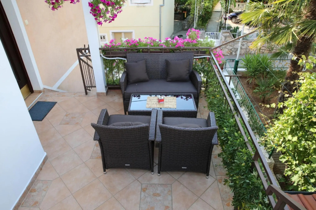 Zdenka - cosy apartments for 2-3 person - A2A(2+1)