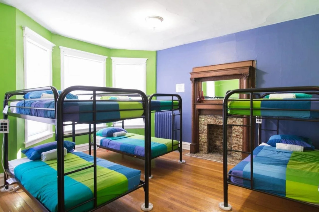 Wrigley Hostel - Chicago
