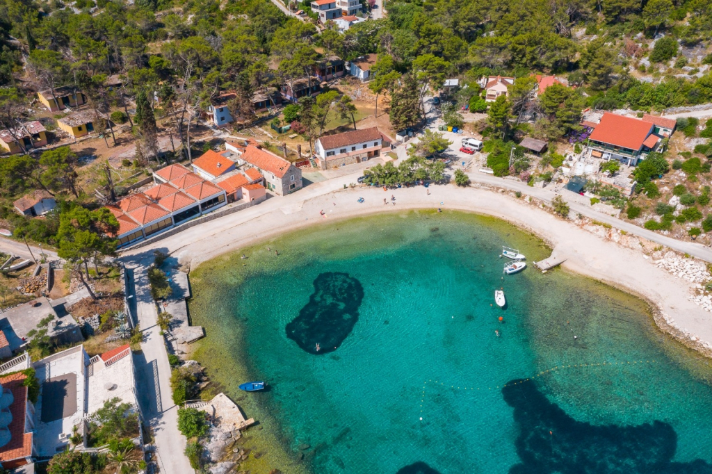 Holiday house Villa Ante - with pool: Rogac, Island Solta