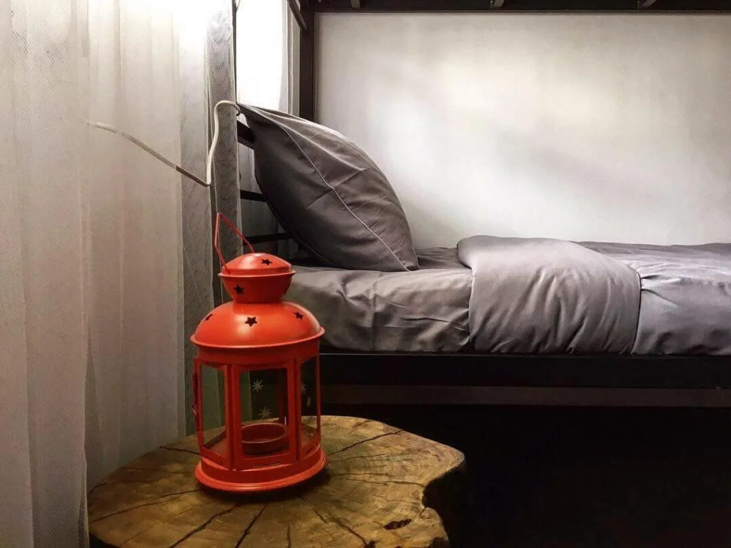 House Of Throne Hostel