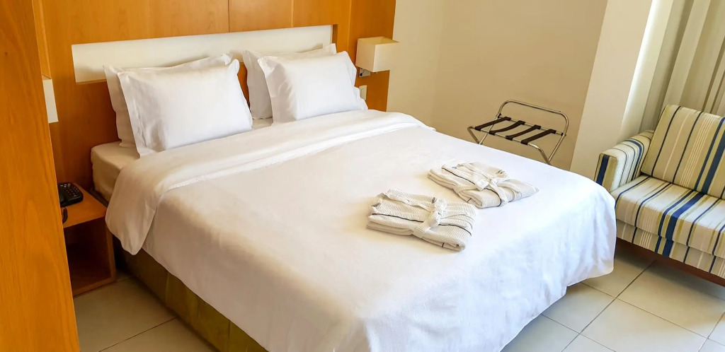 Naoum Hotel