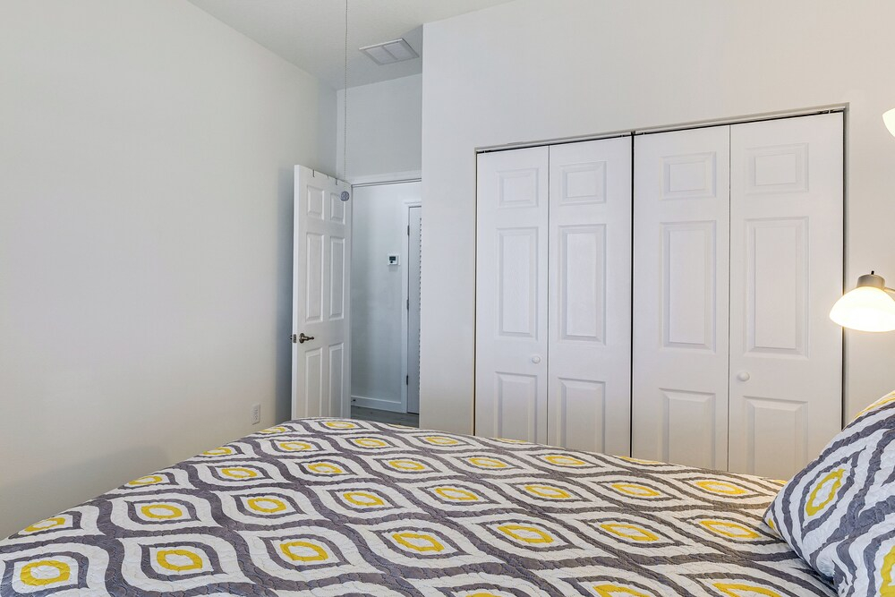 Unwind in Kissimmee! Rural Retreat for Families