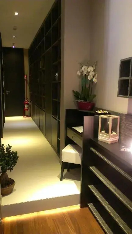 Gram Suites