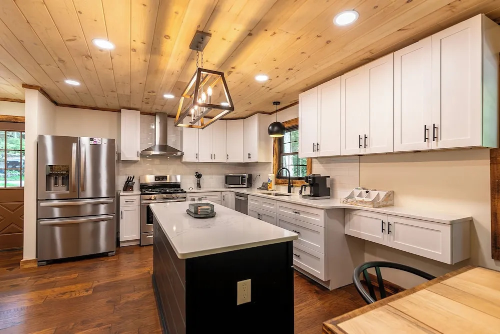 Moosey Creek Lodge