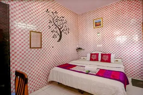 Hotel Embassy