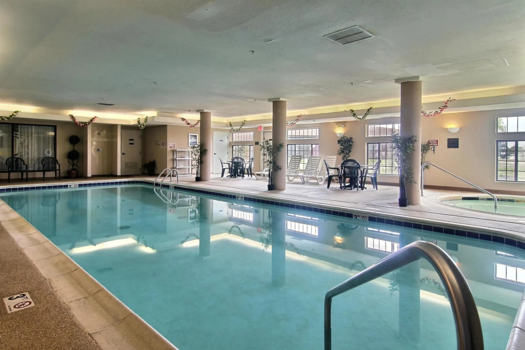Spark By Hilton Merrillville