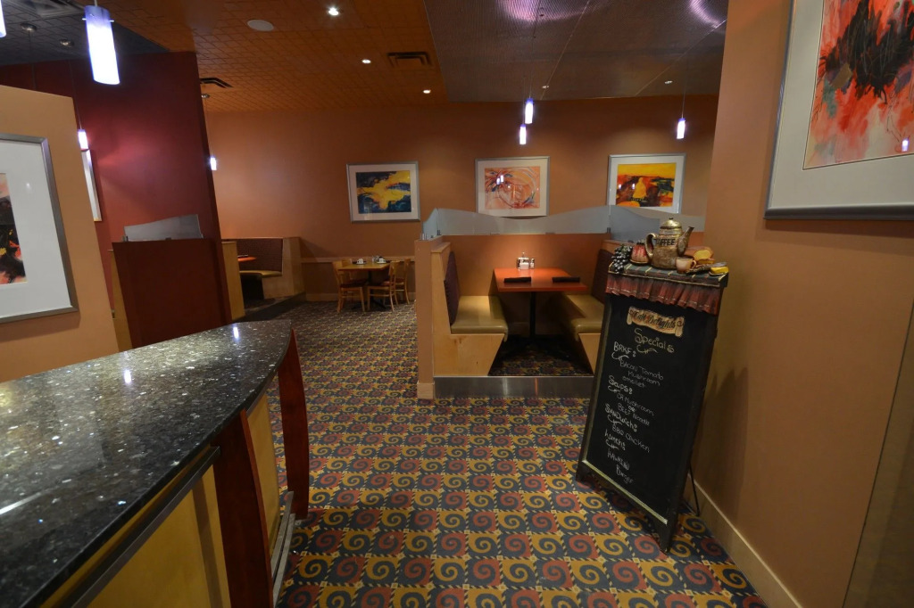iHOTEL & Conference Centre Red Deer