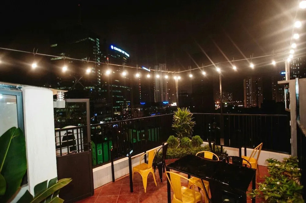 Green Hotel & Apartment HN - by BAY LUXURY