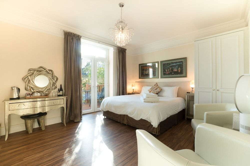 Westwood Guest House - Room Only
