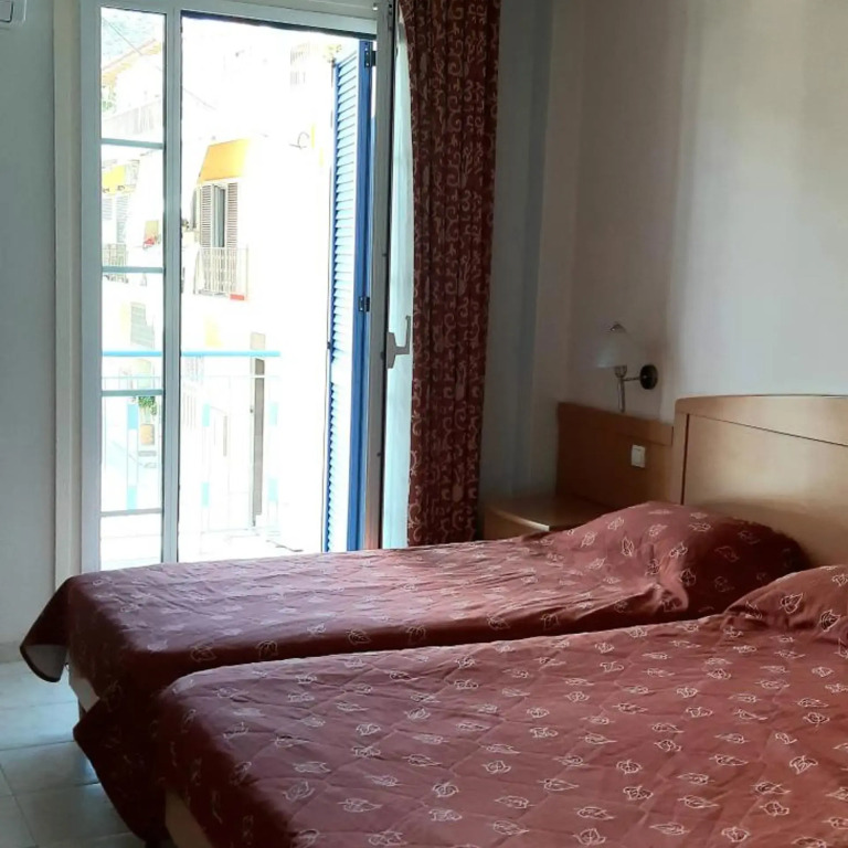 Hotel Tolo