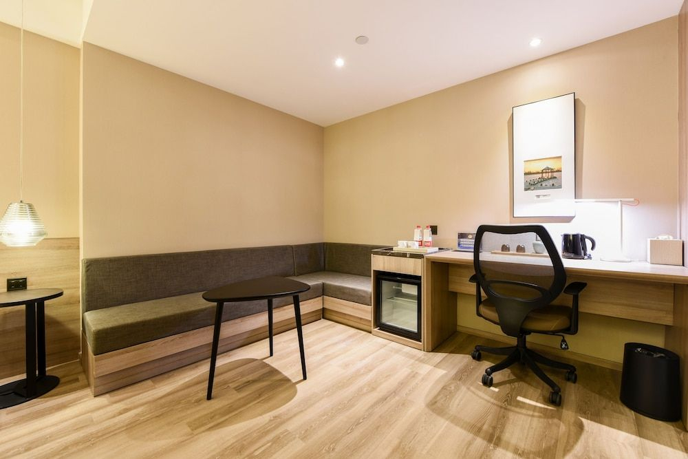 Atour Hotel Langfang Xichang Road