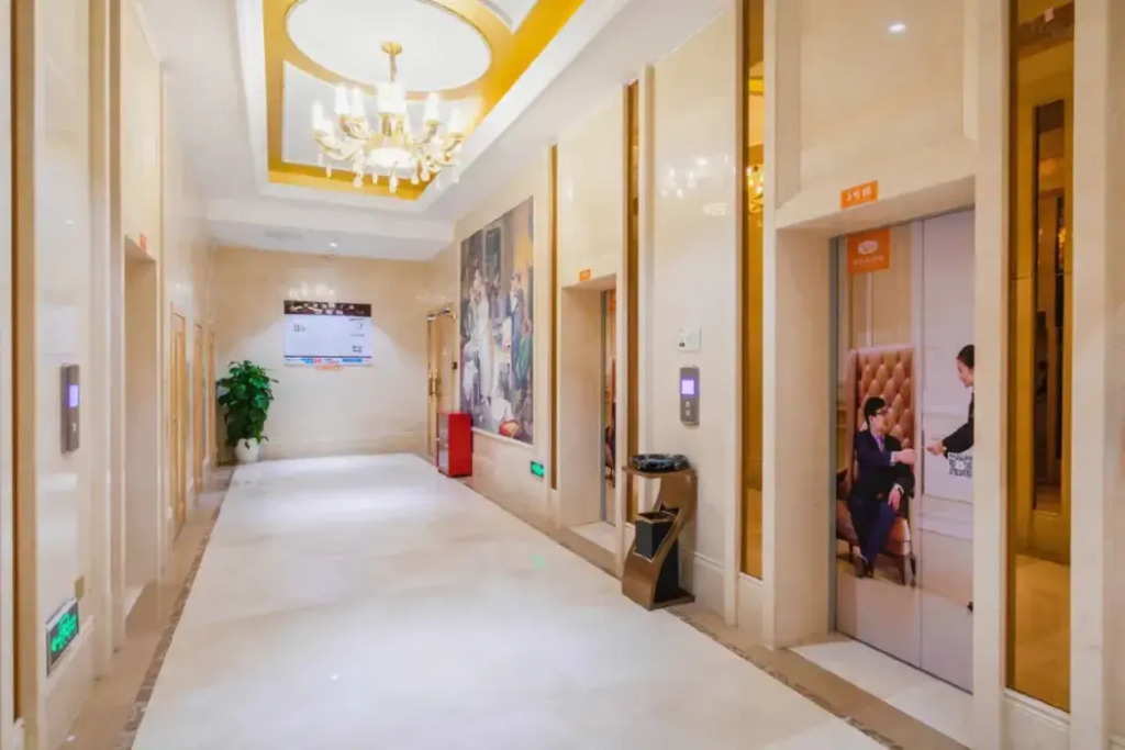 Vienna Hotel Chongqing Lijiatuo Pedestrian Street