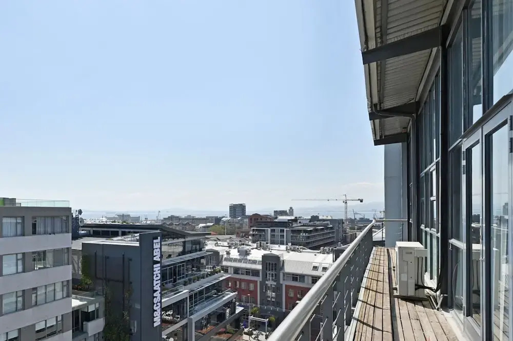 Two Bed Table Mountain Views Central