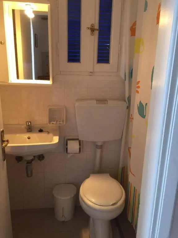 Aprilis Apartments