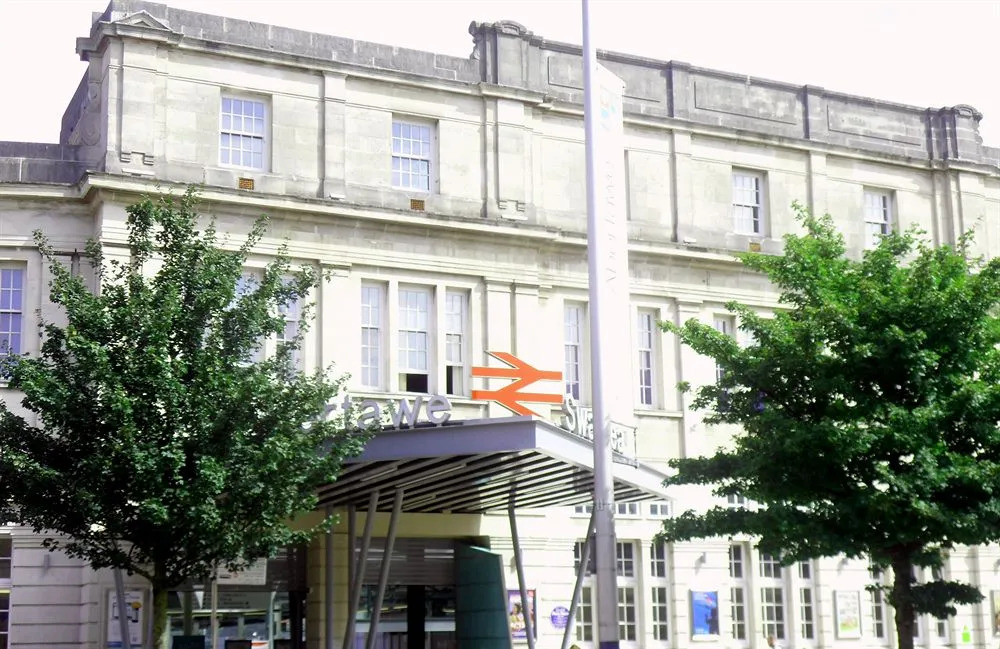 Windsor Lodge Hotel