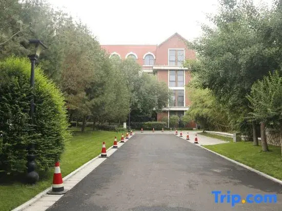 Jiaozhou Hotel