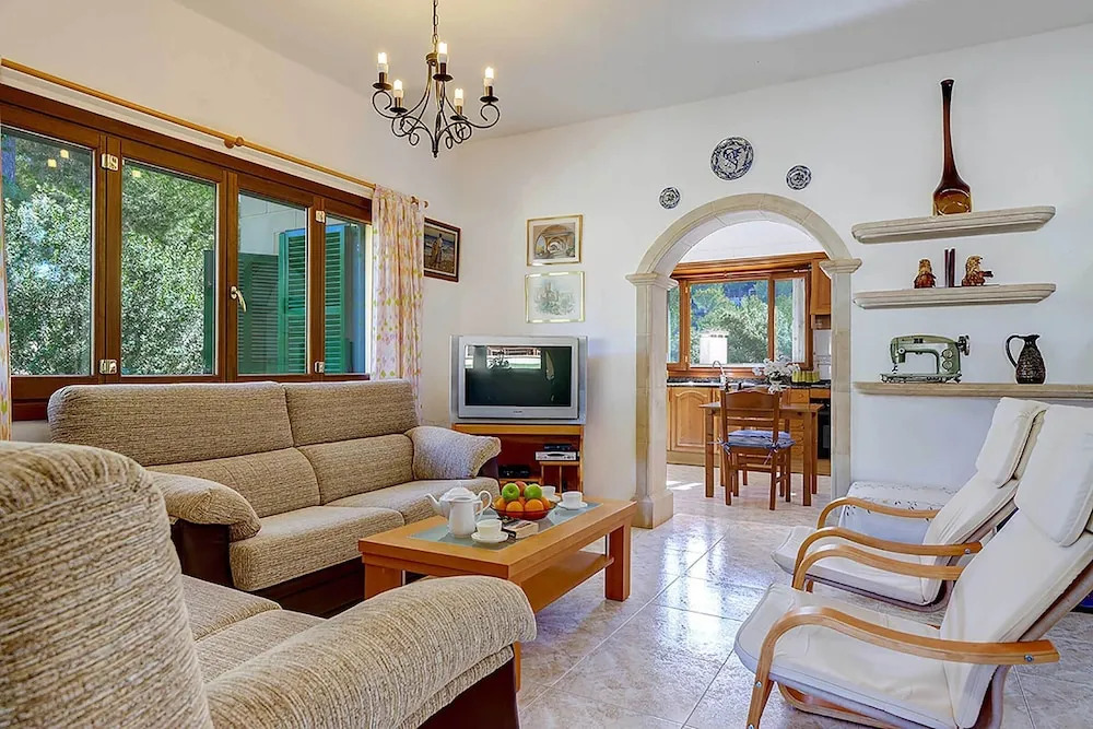 Villa Las Flores by Villa Plus